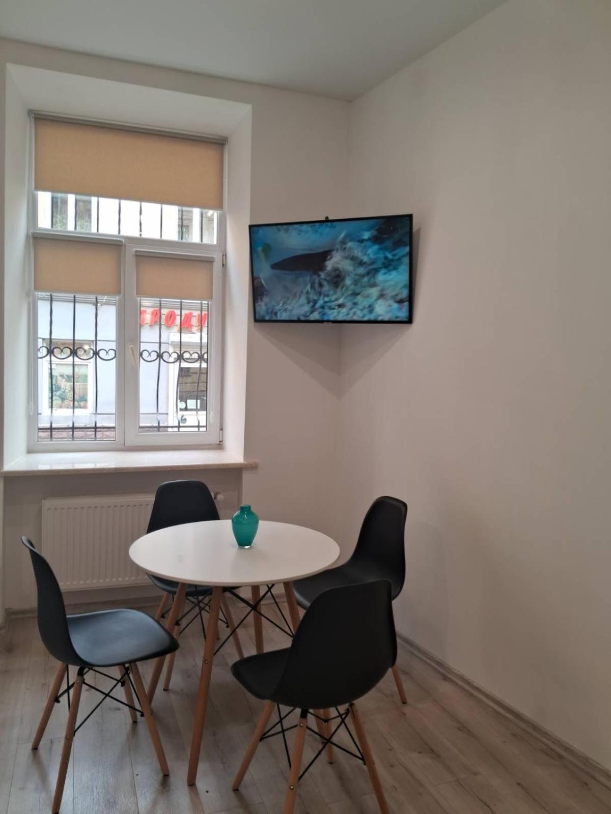 Ferienwohnung Center Lviv Avenue 23 Zimmer foto