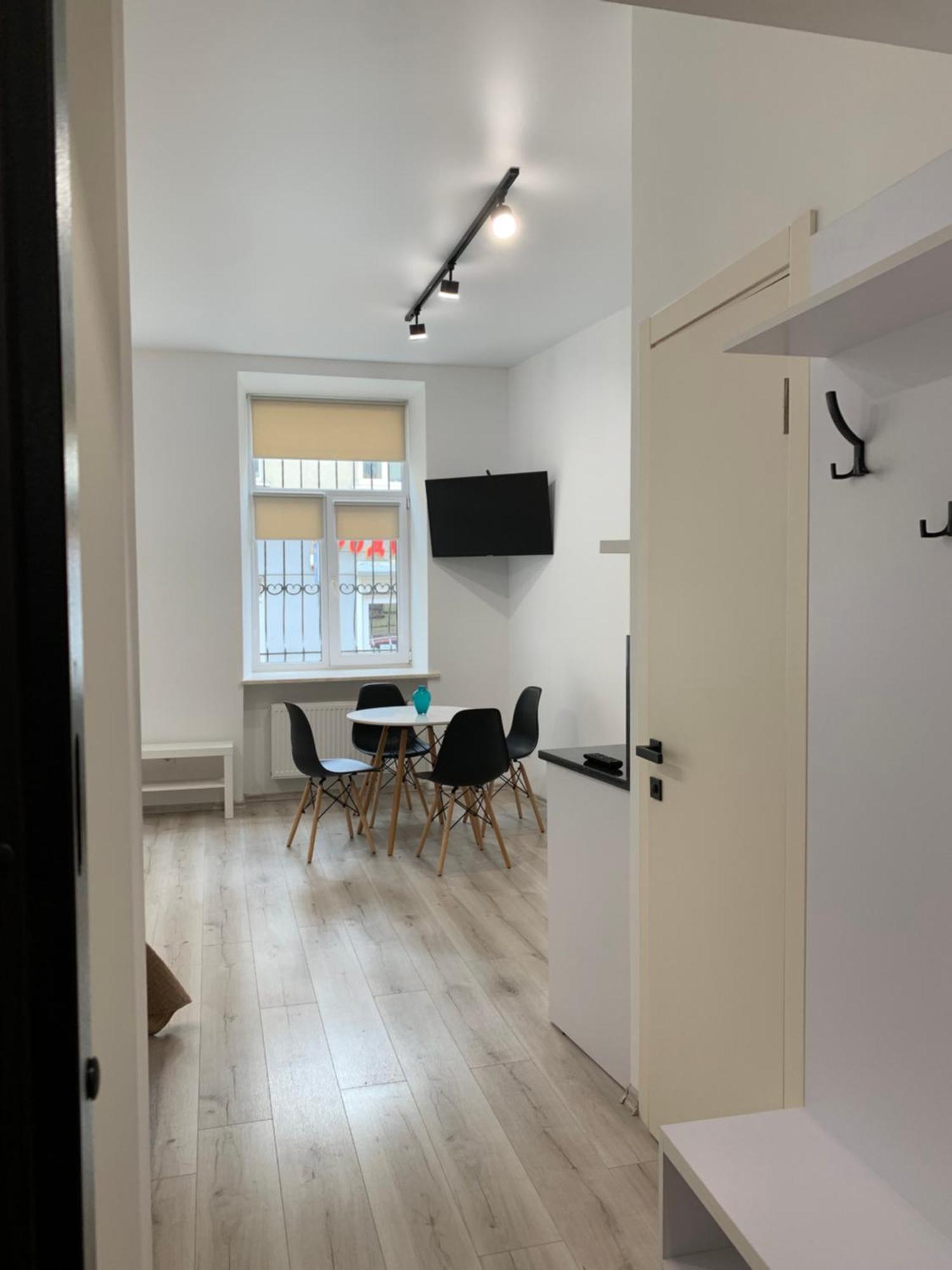 Ferienwohnung Center Lviv Avenue 23 Zimmer foto